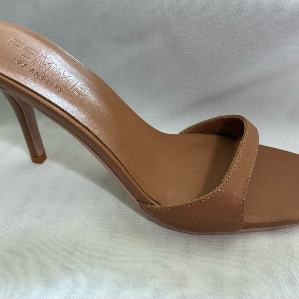 FEMME Los Angeles The Rue Slipper